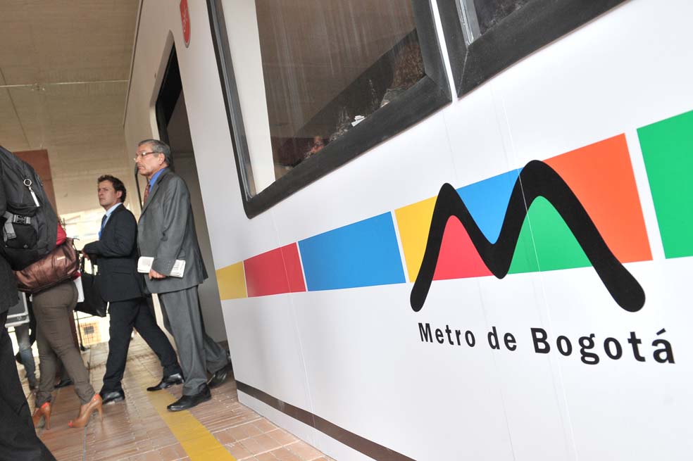 La tensión por el metro de Bogotá