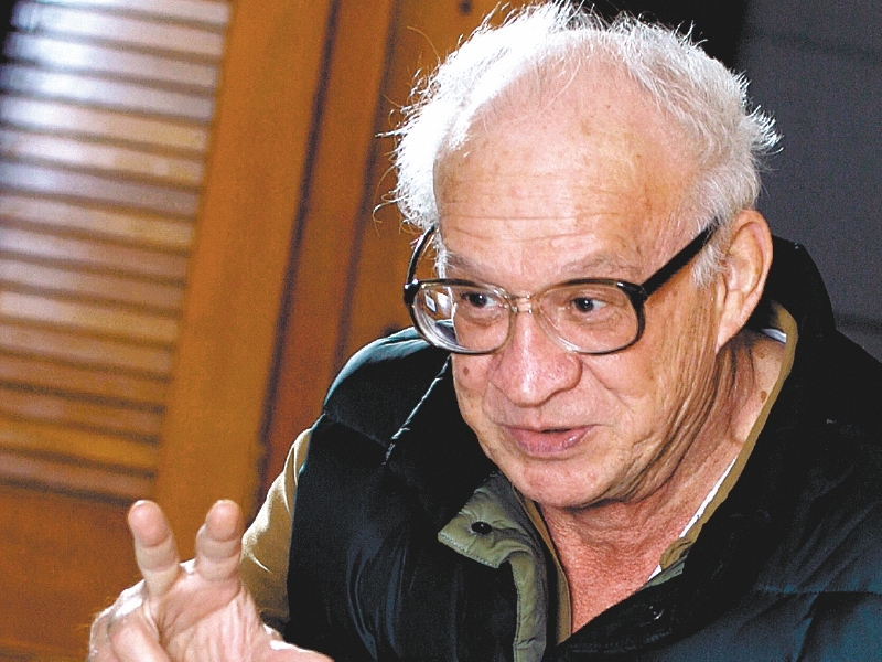Mario Arrubla, pensador e intelectual colombiano.