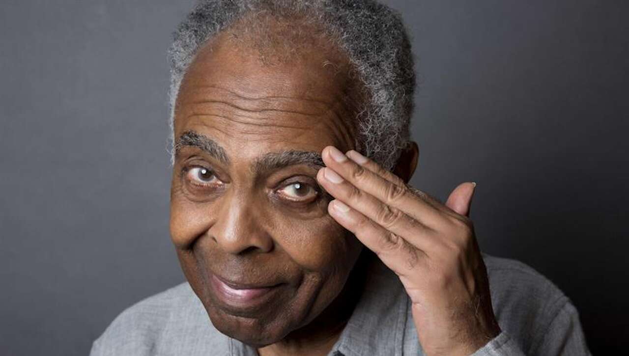 “Queremos vivir confiados en el futuro”: Gilberto Gil tras ser vacunado