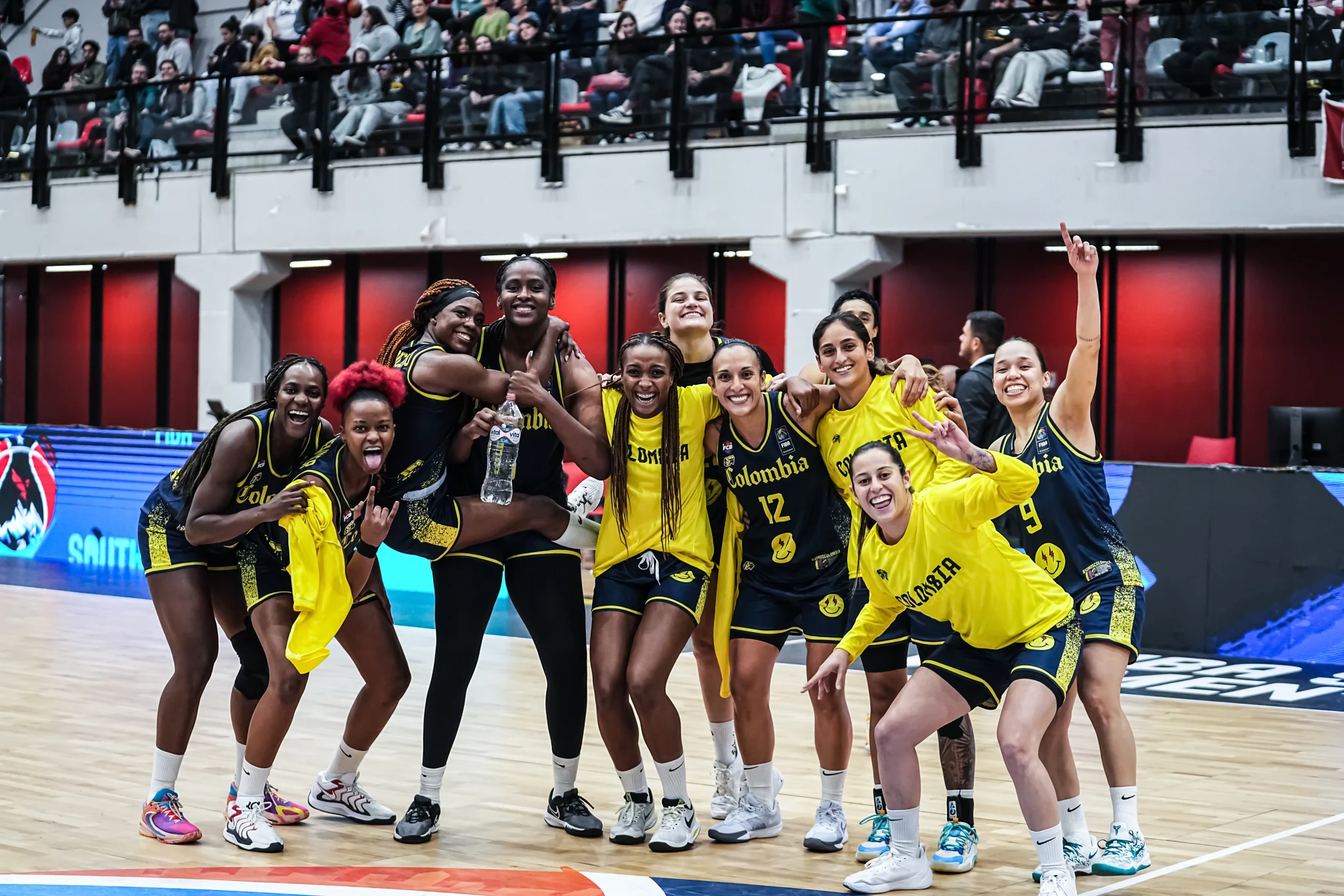 Las basquetbolistas colombianas hacen historia, pero exigen más apoyo
