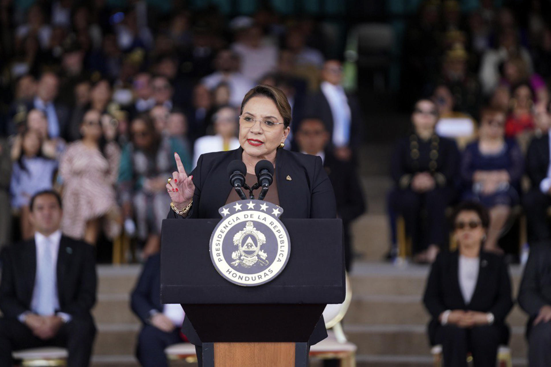 Xiomara Castro sanciona decreto que ordena un nuevo conteo de votos en Honduras: reacciones
