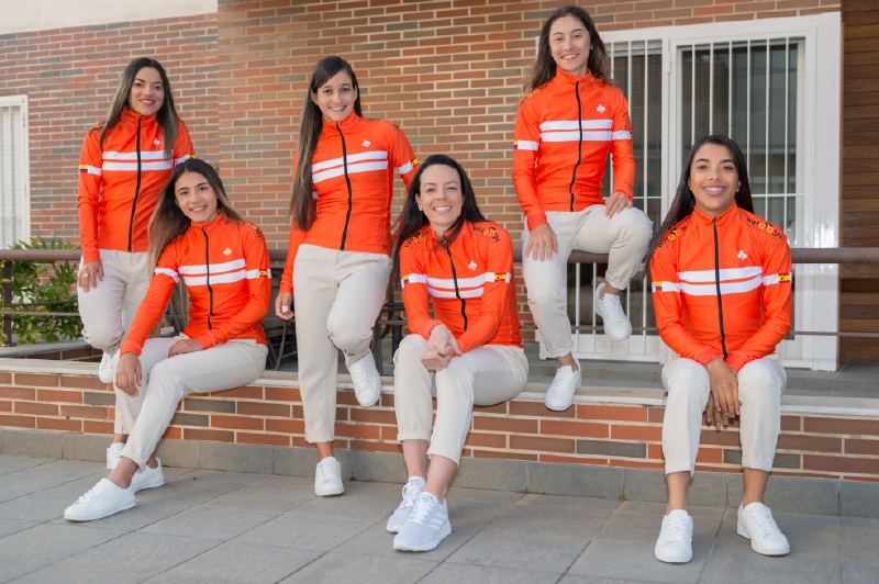 El equipo femenino Colnago espera llegar en año y medio a la categoría World Tour.