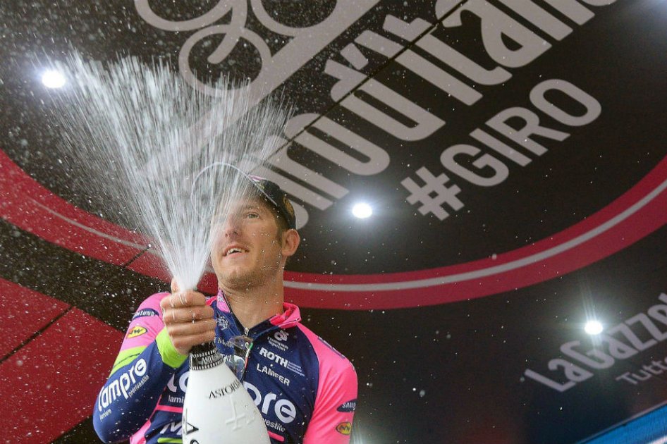 Sacha Modolo ganó la etapa 17 del Giro de Italia. Foto: EFE