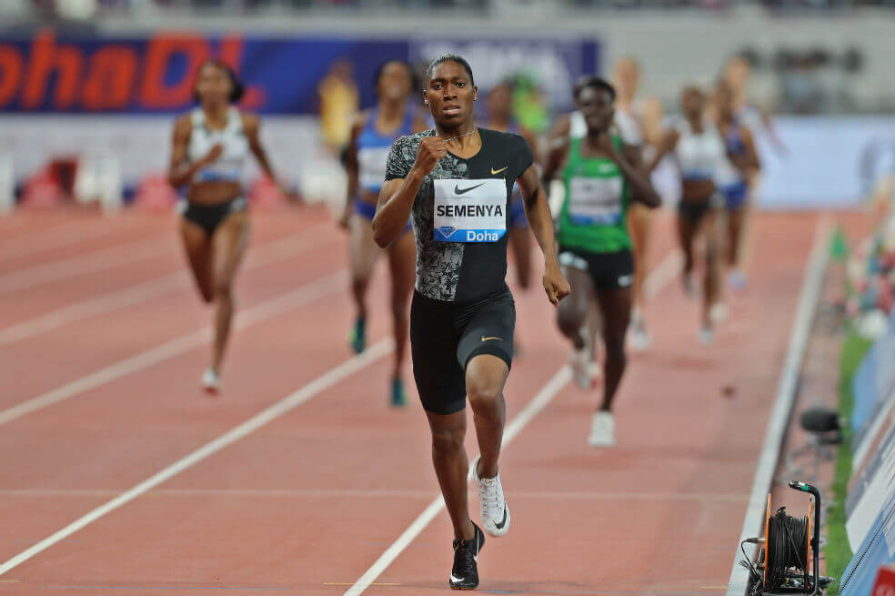 La atleta Caster Semenya es obligada a medicarse para competir como mujer
