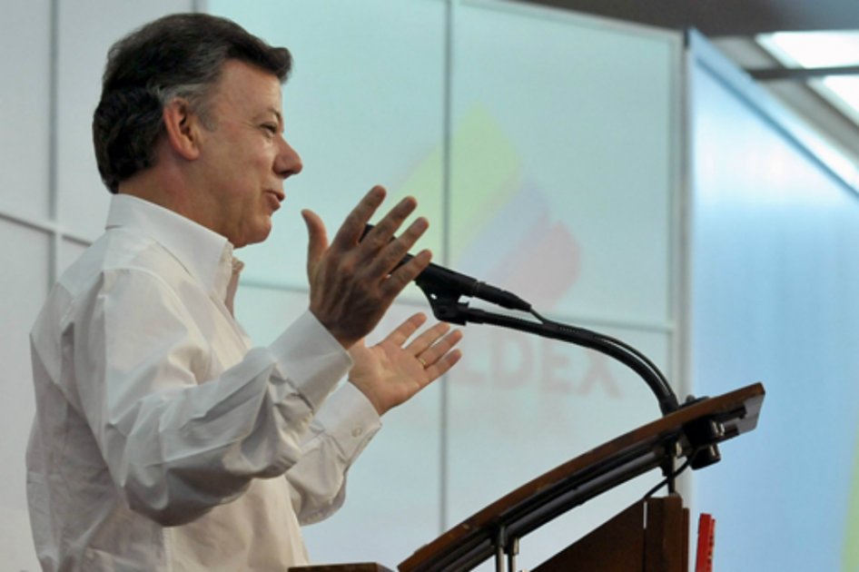 Lucha frontal contra la revaluación anuncia Santos