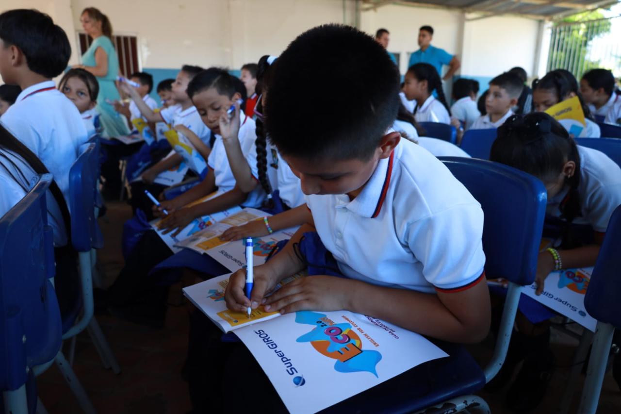 El programa Eco Kids 2.0 utiliza emisoras del Ejército y radios comunitarias para llevar contenidos educativos a zonas rurales de Norte de Santander.