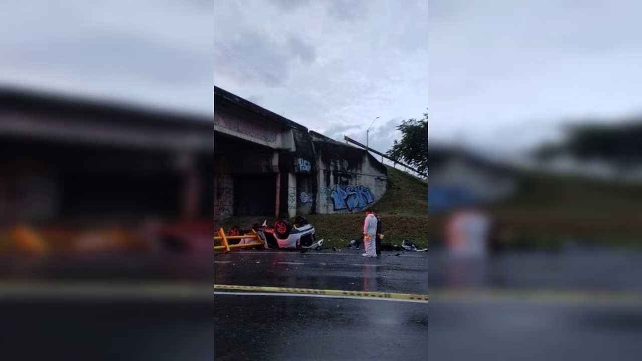 En video: grave accidente vehicular en la vía Cali-Palmira deja una persona muerta