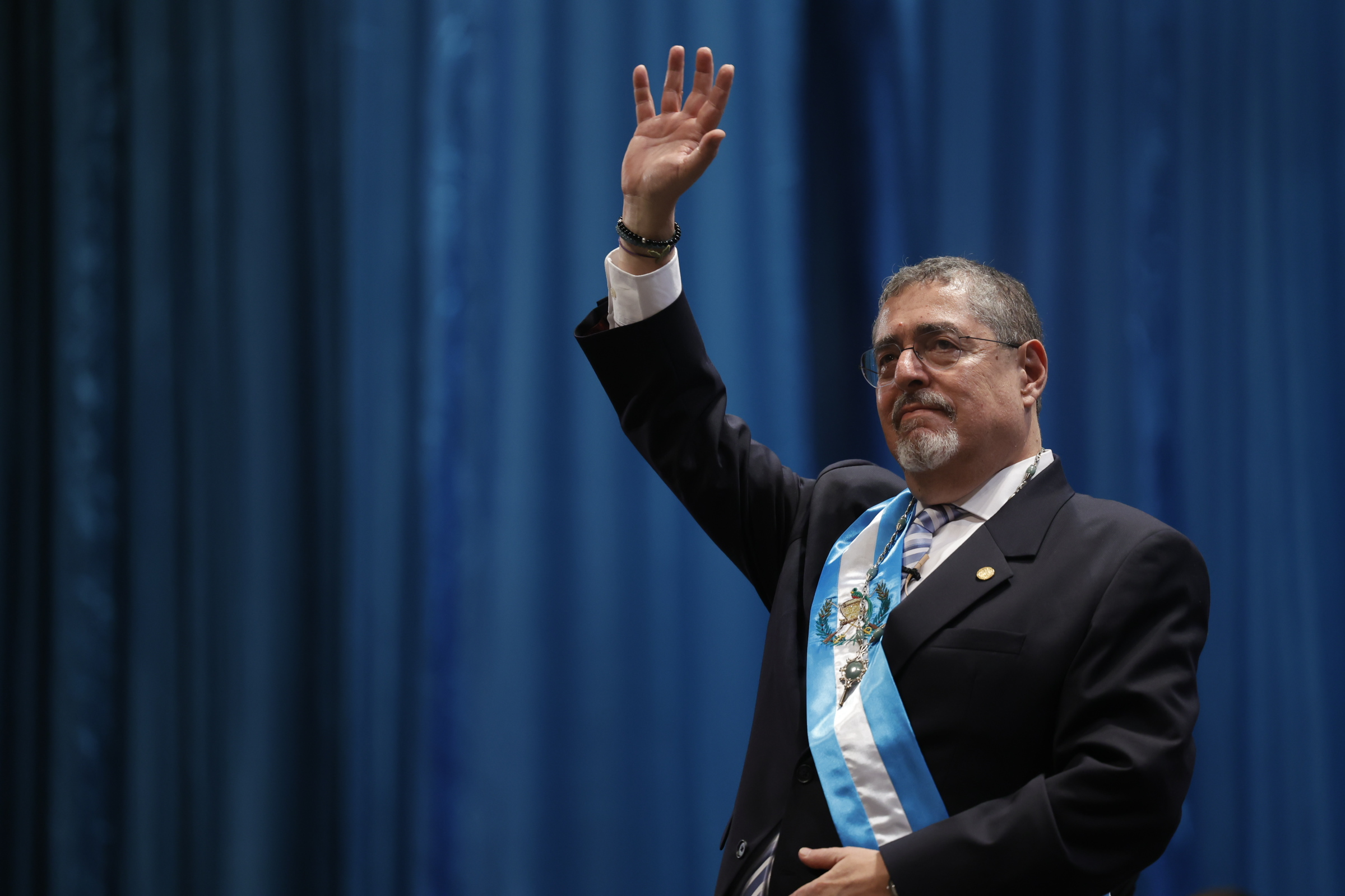 Arévalo jura como presidente de Guatemala; promete rescatar al país de la corrupción