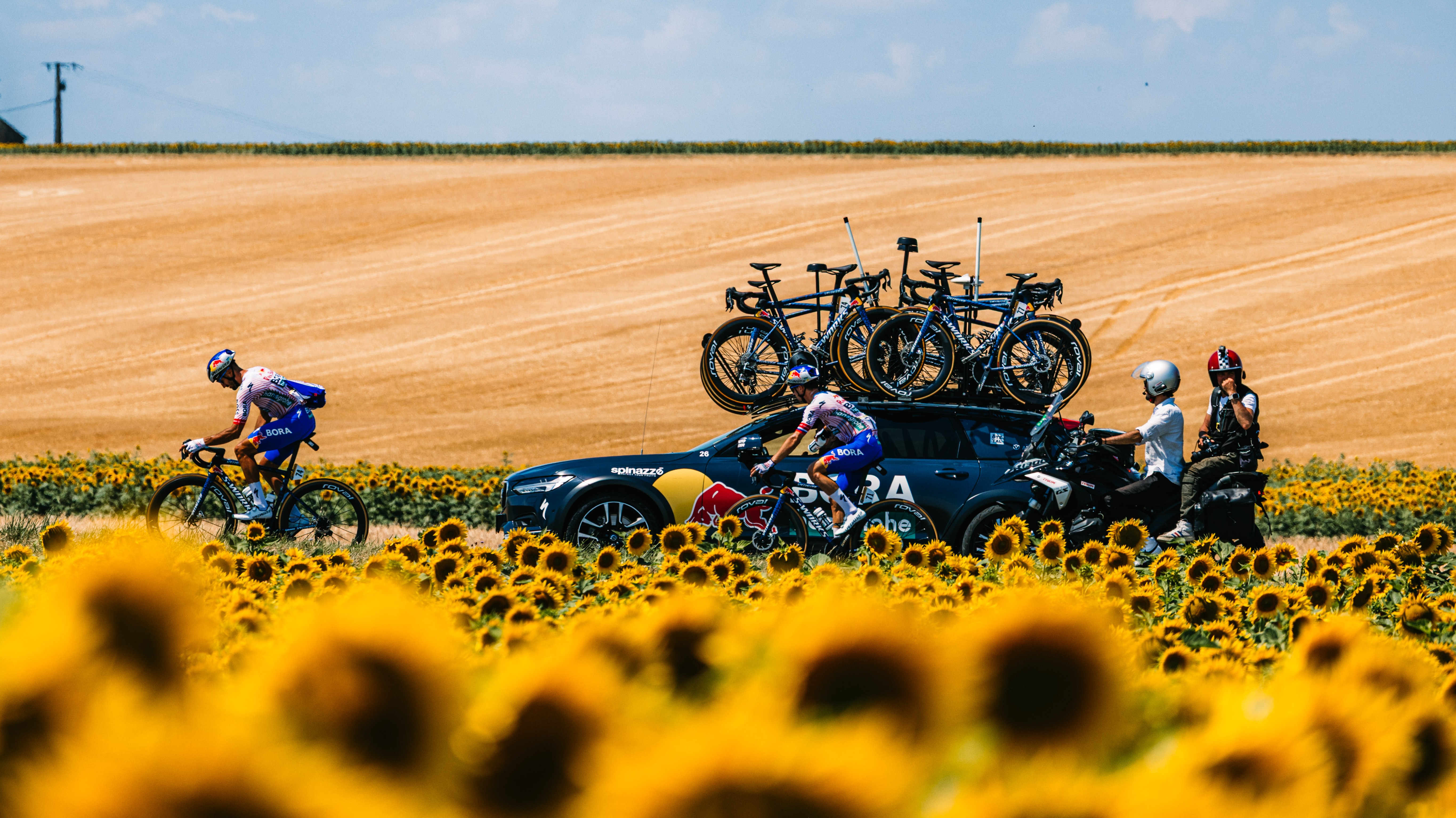 Así se vive el Tour de Francia con Red Bull – BORA: una crónica desde el pelotón