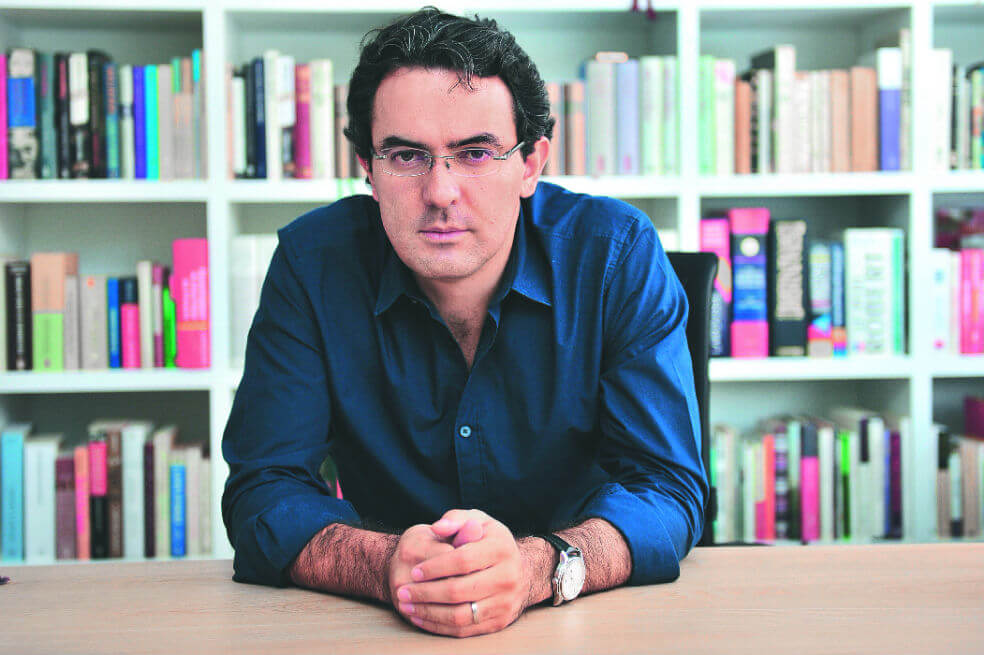 Juan Gabriel Vásquez, premio Biblioteca de Narrativa Colombiana