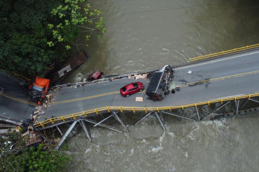 Comienzan los trabajos de demolición del puente el Alambrado