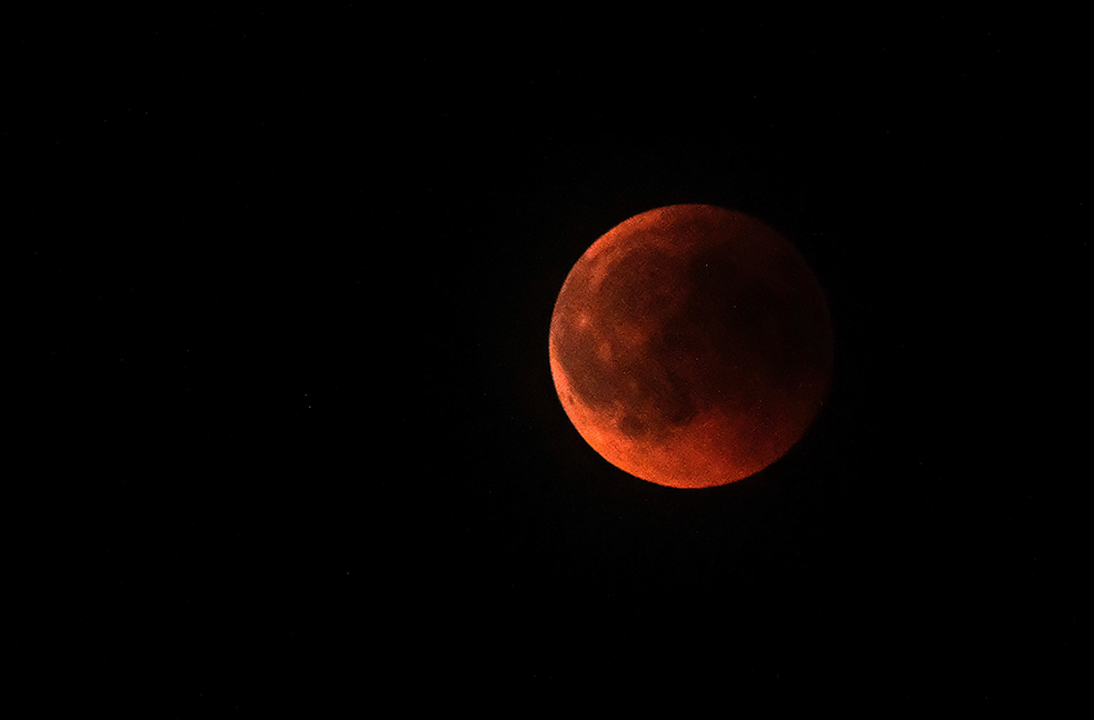 ¿Qué traerá para Acuario y Leo el eclipse de Luna?