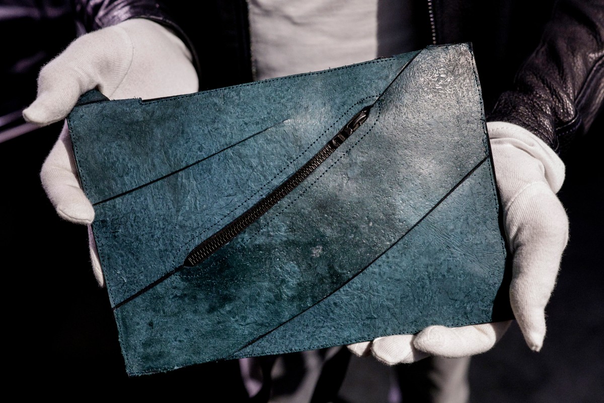 Bolso hecho con células de Tiranosaurio Rex saldrá a subasta en París: este sería el valor