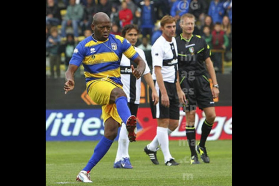 Un día como hoy, Faustino Asprilla acabó con el invicto de Milan