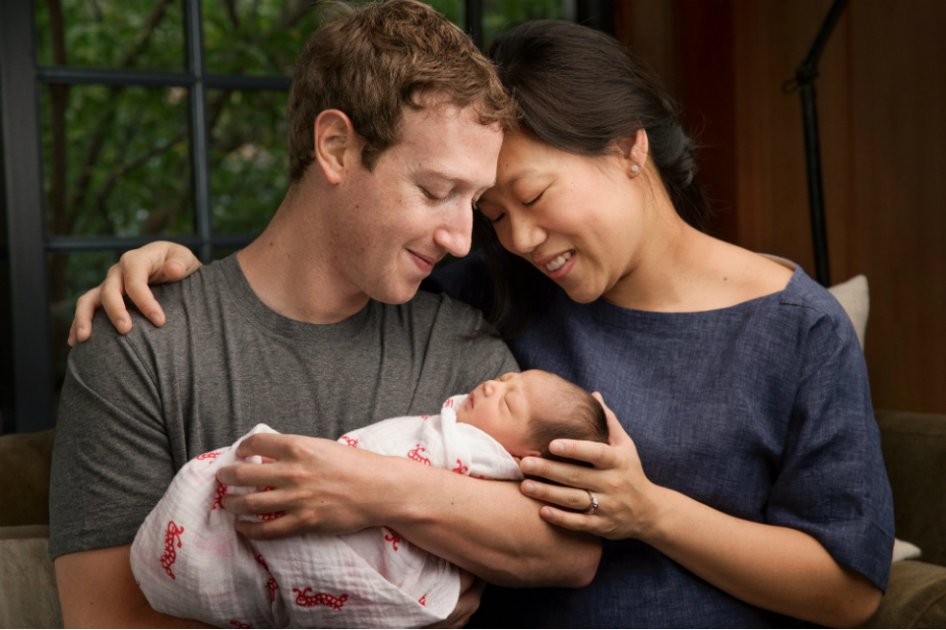 Mark Zuckerberg y su esposa, Priscilla Chan, junto con Max, su hija recién nacida. / EFE