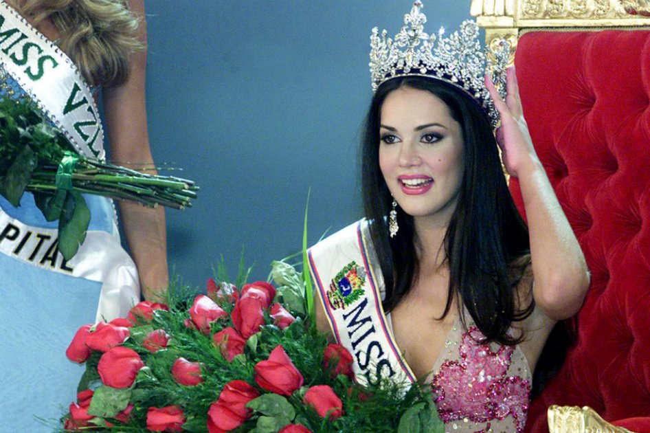 Reina de belleza Mónica Spear