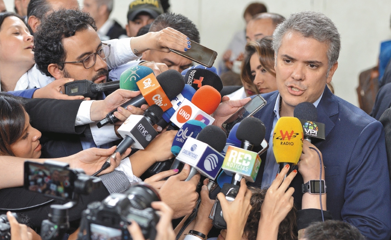 El presidente confinado: la relación de Duque con la prensa