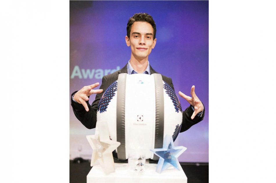 El colombiano Adrián Pérez gana el Electrolux Design Lab 2013