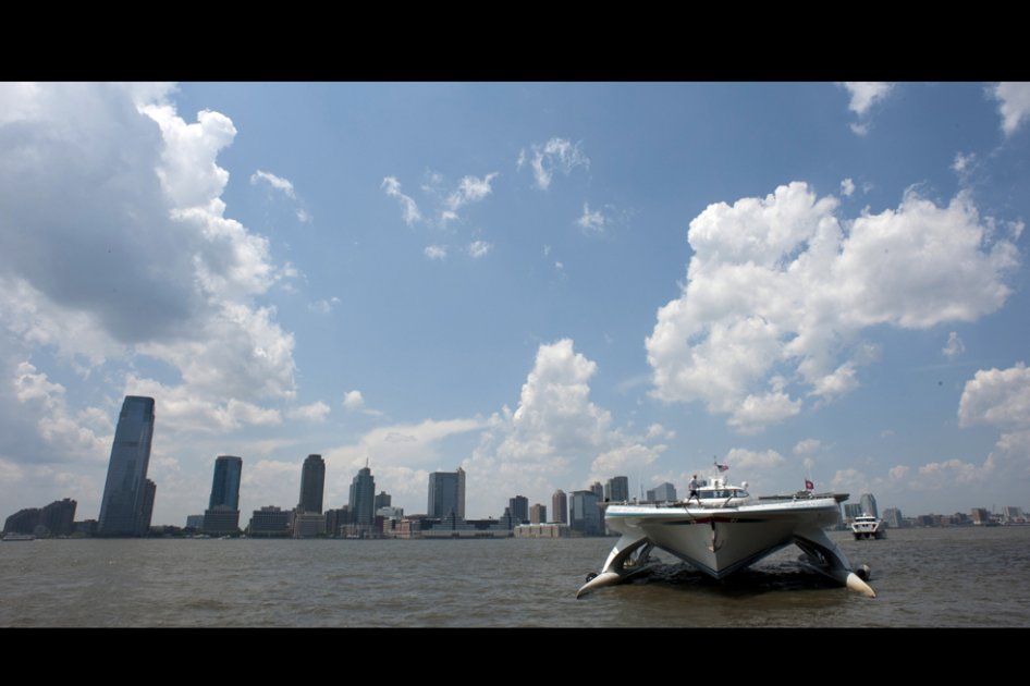 Barco «solar» más grande del mundo llega a Nueva York en misión científica