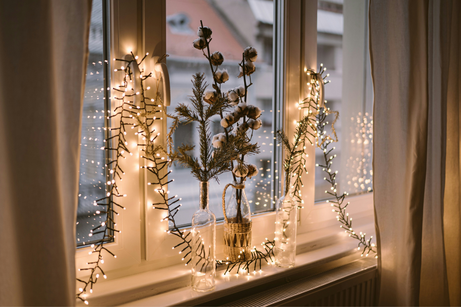 Decoración con malla navideña para las ventanas: ideas fáciles de hacer en 2024