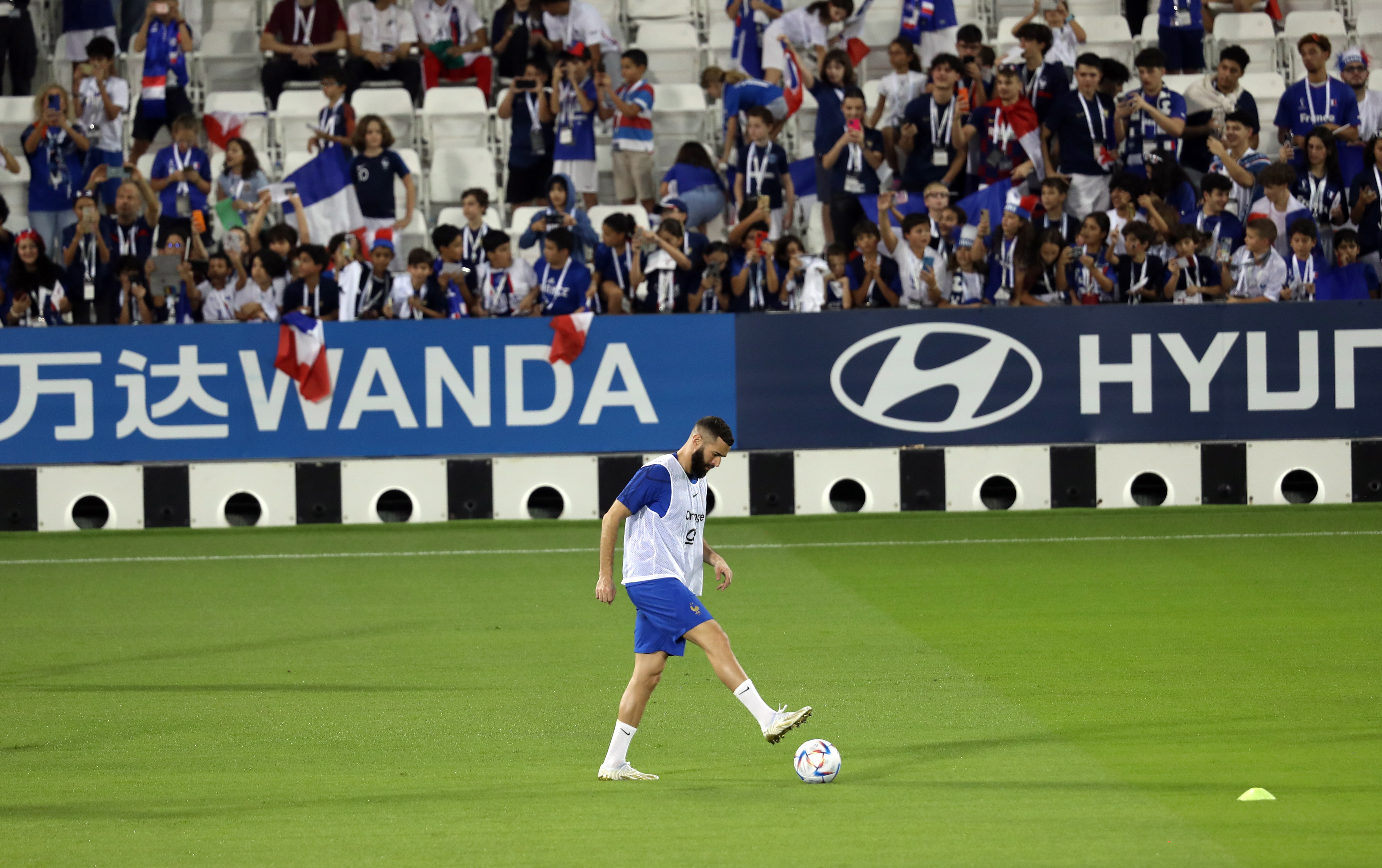Los temores de Francia se hicieron realidad: Karim Benzema quedó fuera de Catar