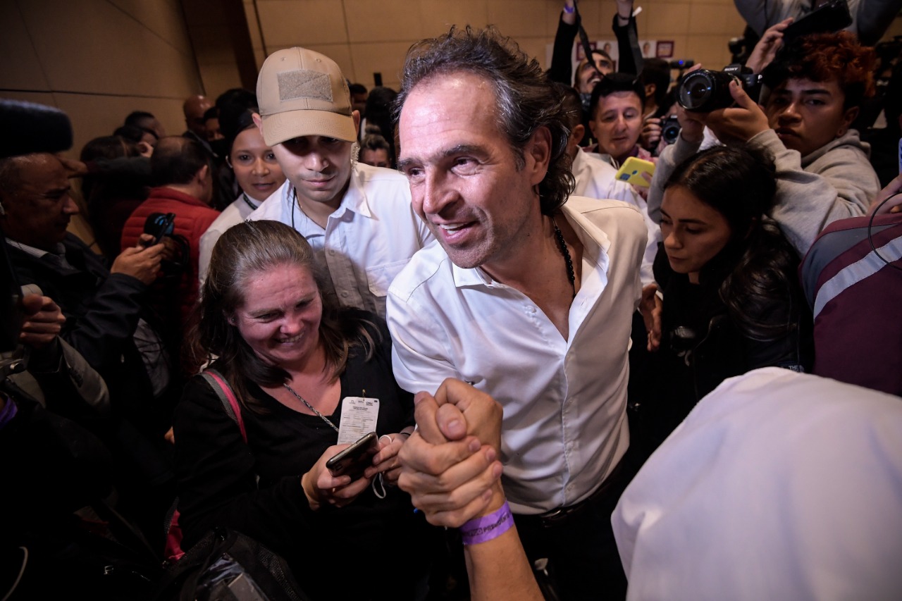 Así se recibieron los resultados en la sede de campaña.