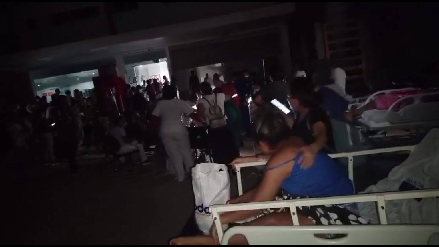 Incendio en bodega obligó a evacuar a más de 140 pacientes en clínica de Montería