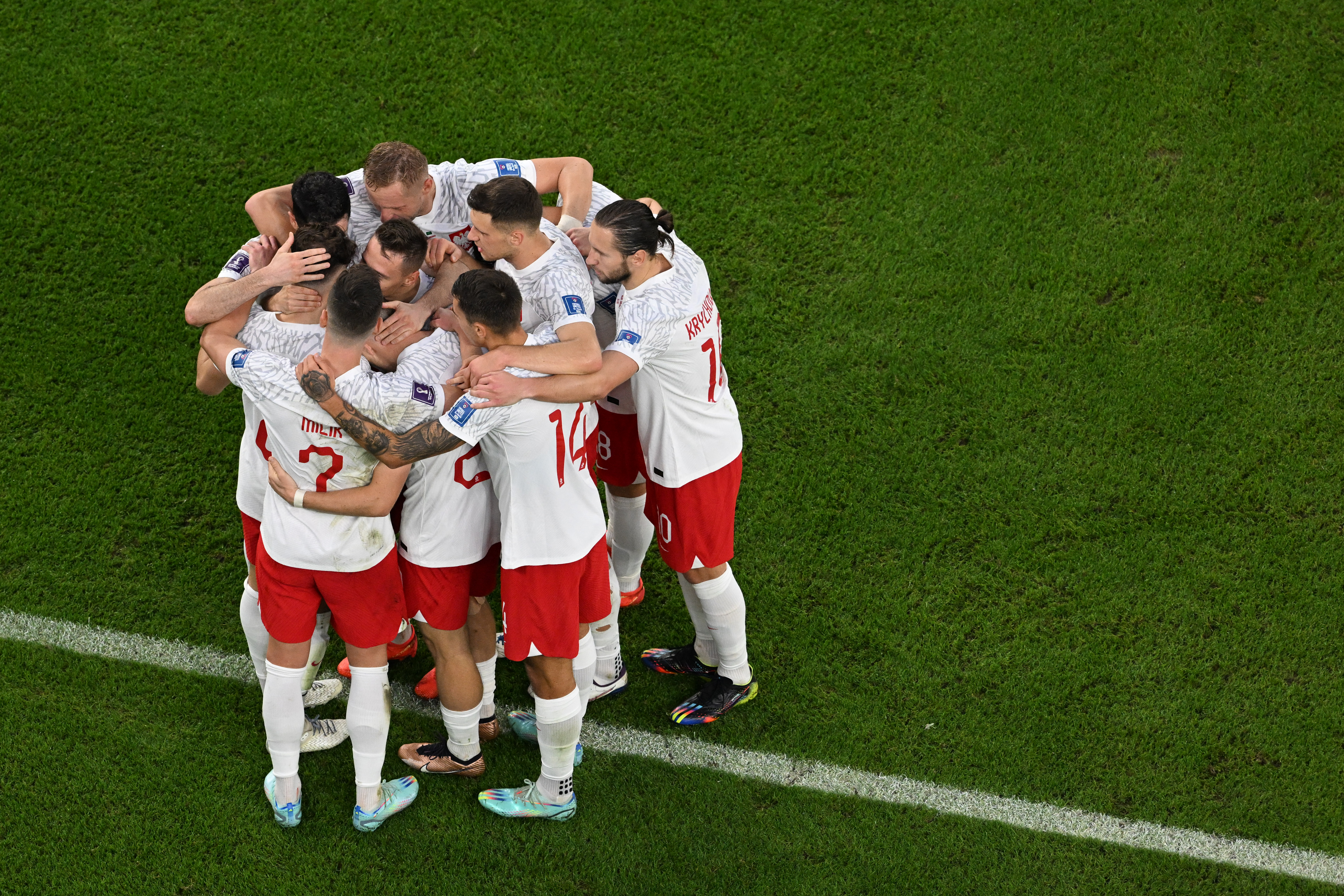 Polonia derrota a Arabia Saudí y se poner líder del grupo C