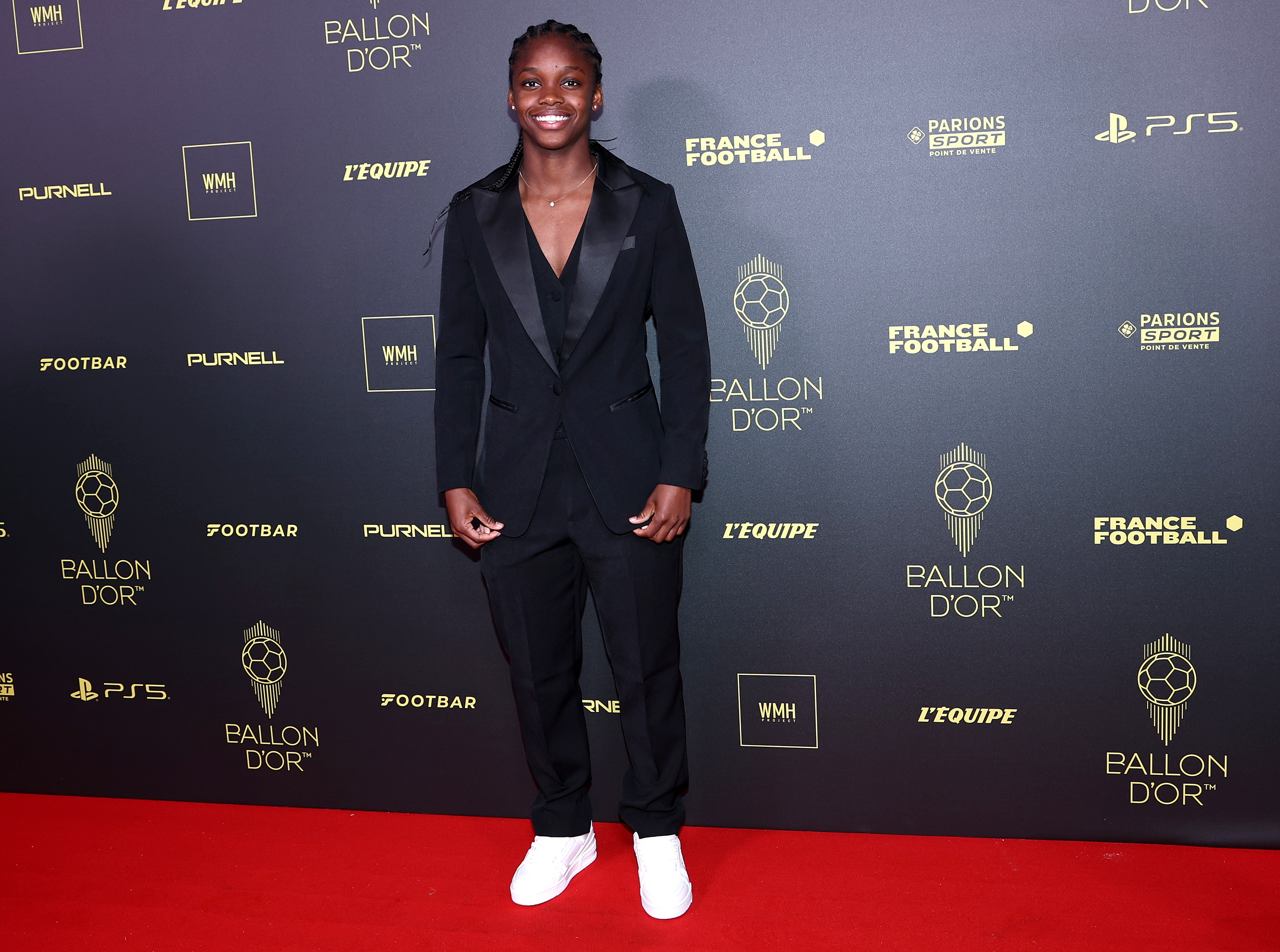 Paris (France), 30/10/2023.- Colombian player Linda Caicedo arrives for the Ballon d'Or 2023 ceremony at the Theatre du Chatelet in Paris, France, 30 October 2023. (Francia) EFE/EPA/MOHAMMED BADRA