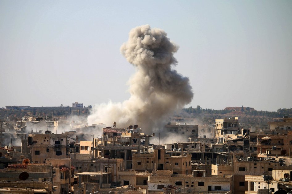 ¿Quién bombardeó el colegio de Siria donde murieron 22 niños?
