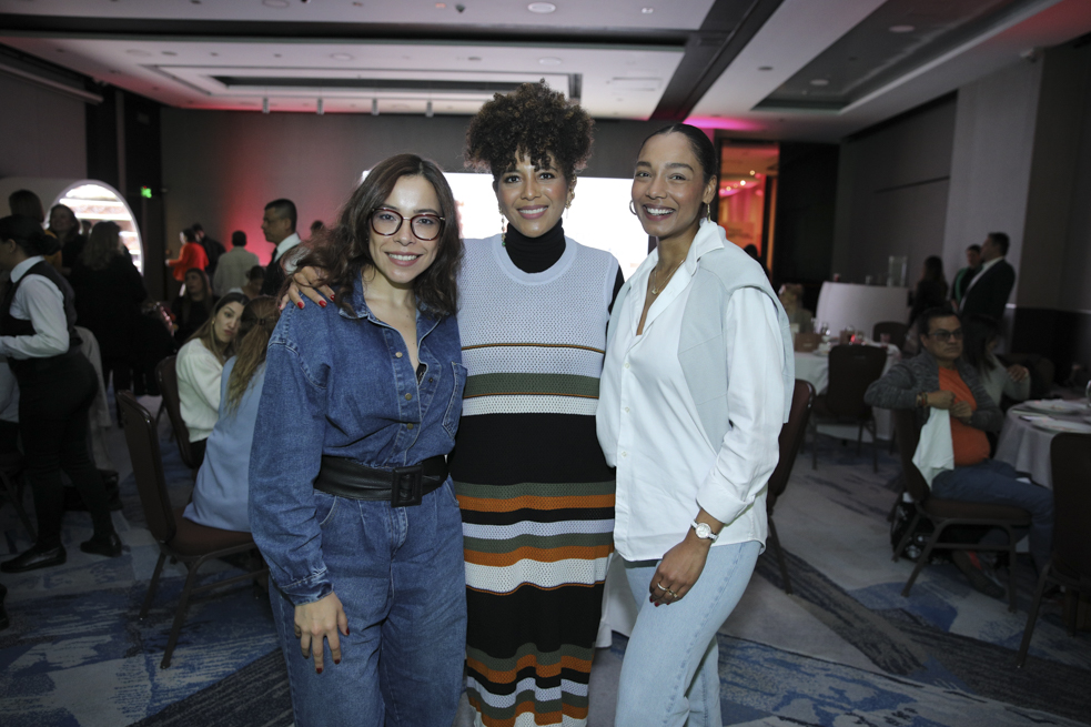 Camila Gómez Daniela Maturana Fiorella García