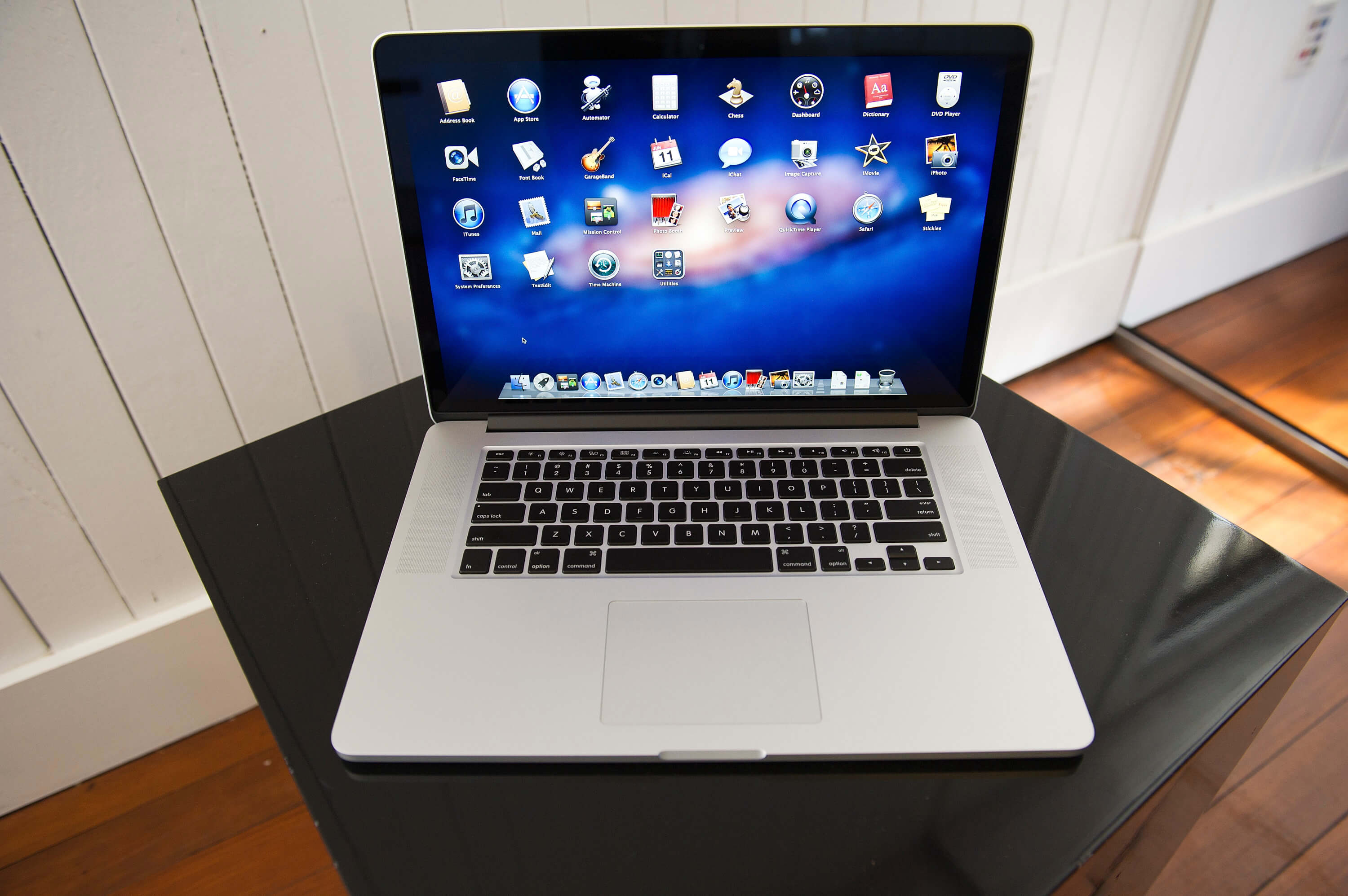 Apple advierte a clientes sobre ciertos portátiles MacBook Pro