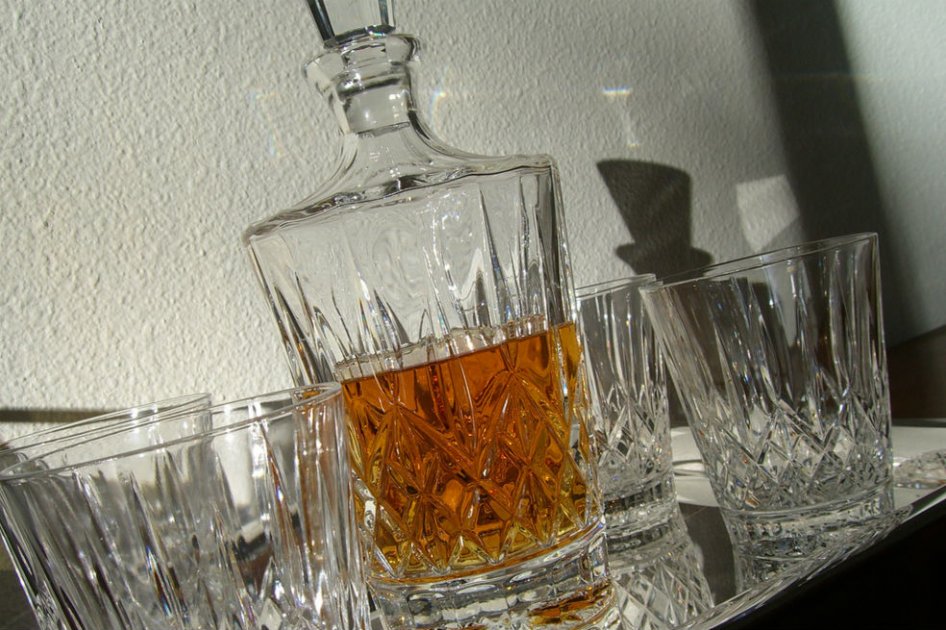Empresa nipona enviará muestras de whisky al espacio para obtener bebida más suave