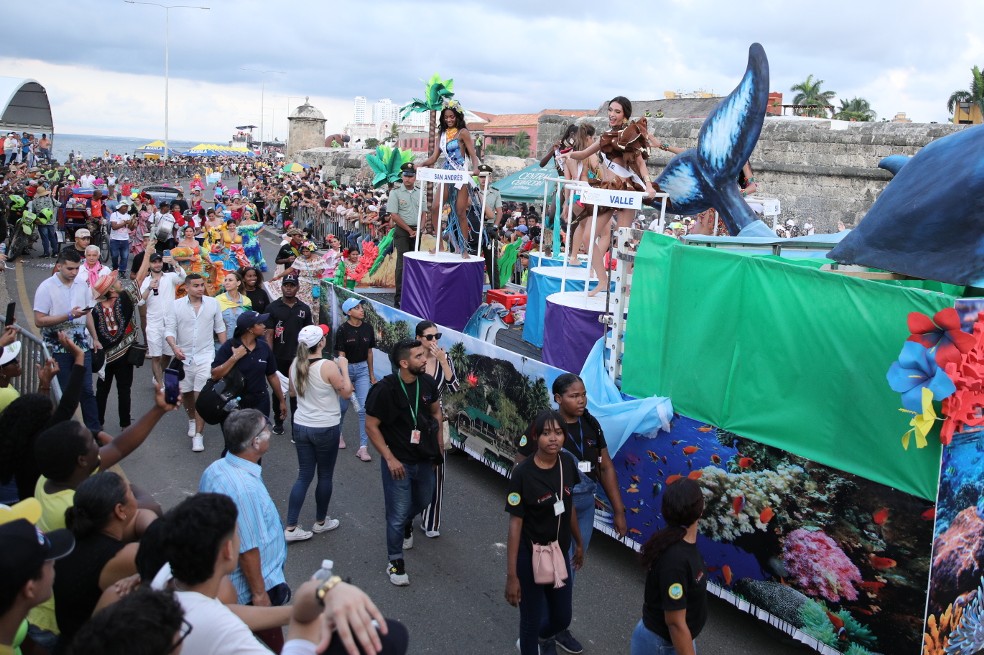Las calles de Cartagena se vistieron de música, bailes, arte y mucho folclor, en el marco del desfile de las Fiestas de la Independencia 2022.