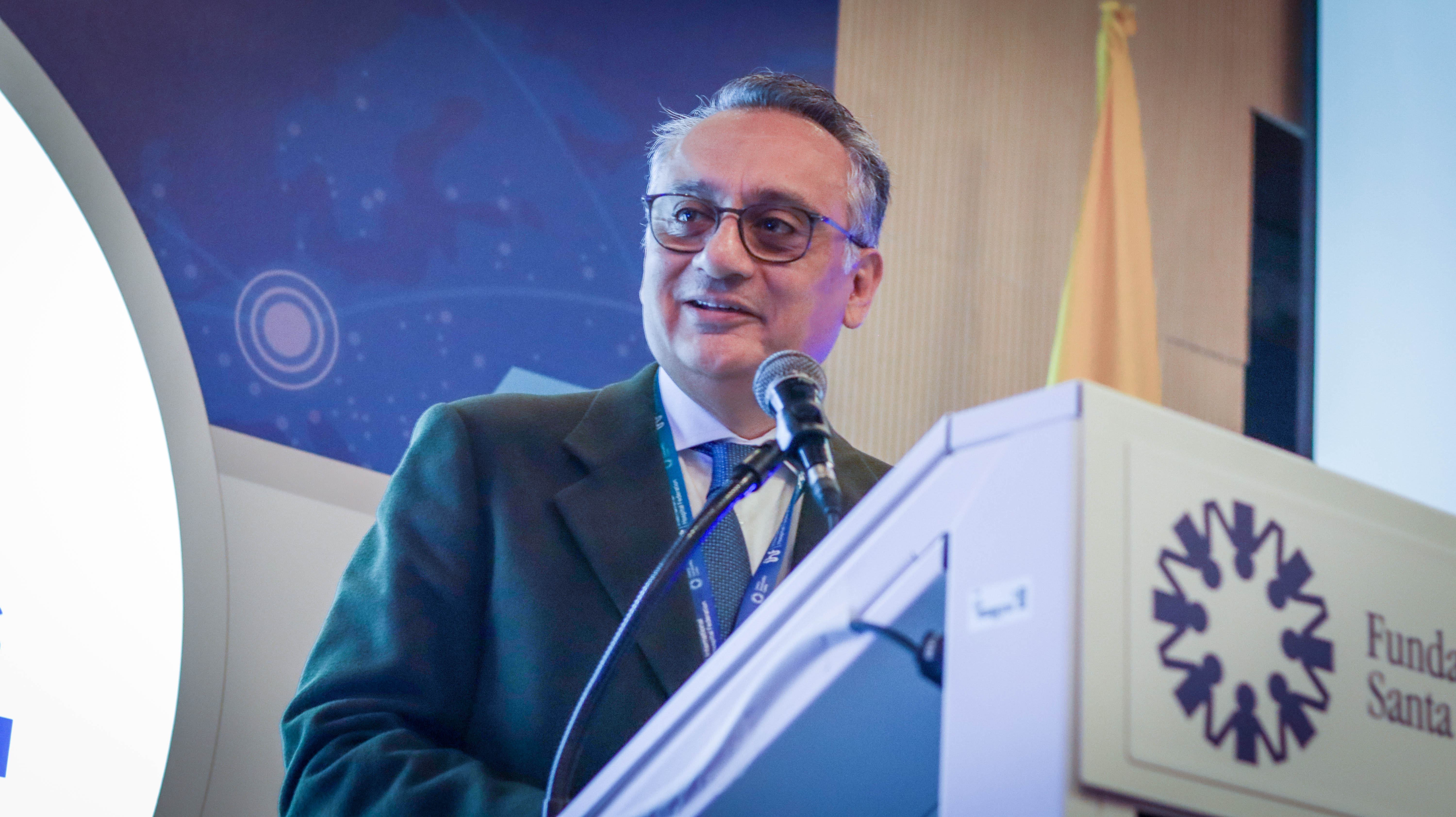 Henry Gallardo, director general de la Fundación Santa Fe de Bogotá y Presidente de la International Hospital Federation.
