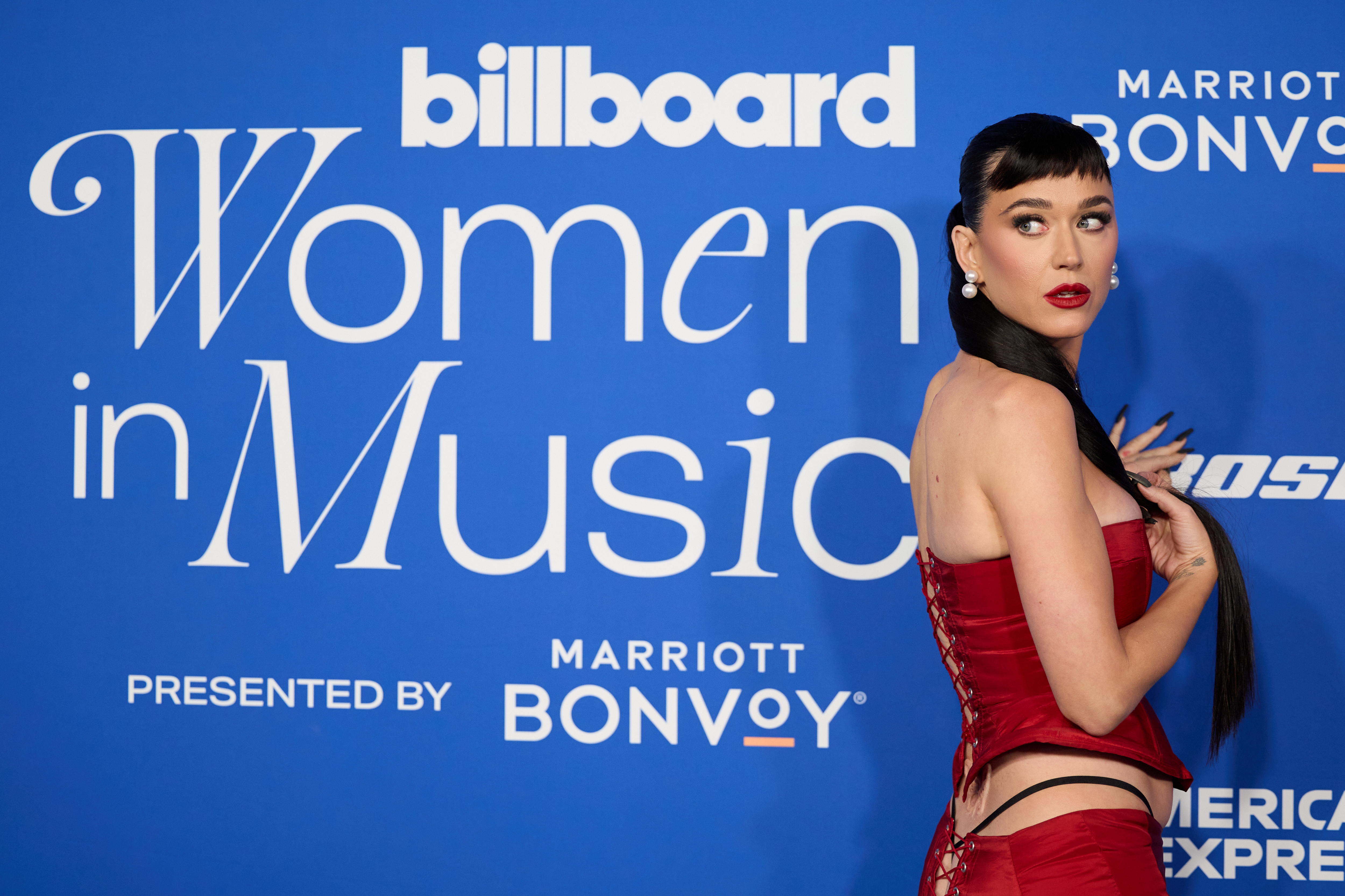 Los Angeles (United States), 07/03/2024.- US singer-songwriter Katy Perry arrives to the 2024 Billboard Women in Music Awards at the YouTube Theater in Los Angeles, California, USA, 06 March 2024. EFE/EPA/ALLISON DINNER