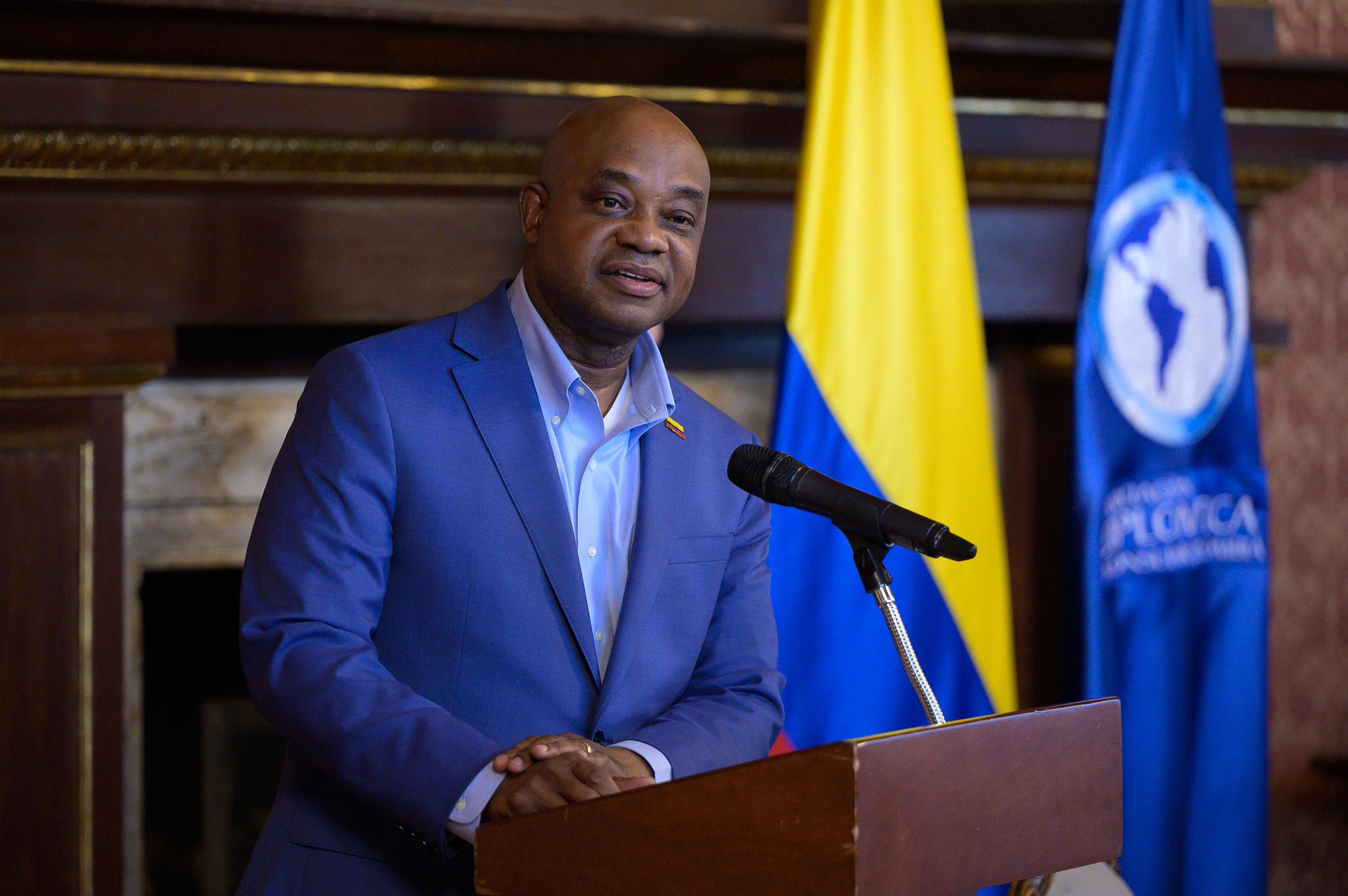 Cancillería acreditará lenguas indígenas y afro para carreras diplomáticas