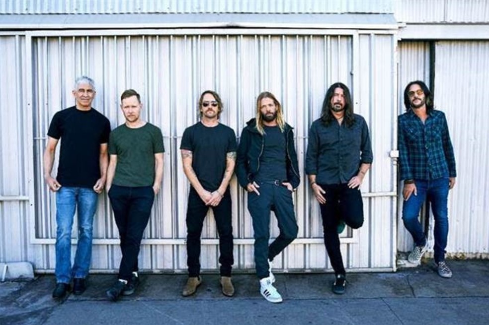 Foo Fighters celebra el cumpleaños de Dave Grohl con “Waiting on a War”