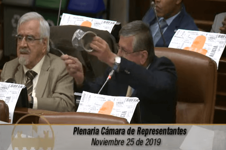 En el Congreso también sonaron las cacerolas