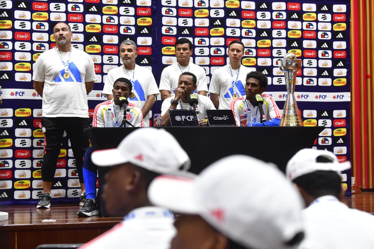 Galería del recibimiento del equipo Sub-17 de Colombia luego del título en el Sudamericano.