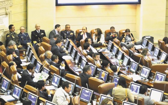 Benedetti propone que senadores apadrinen a niños damnificados por avalancha en Mocoa