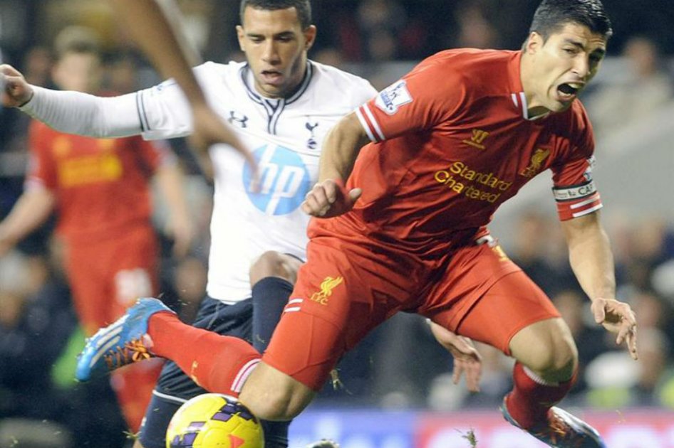 Liverpool negocia con Luis Suárez para mejorar su contrato