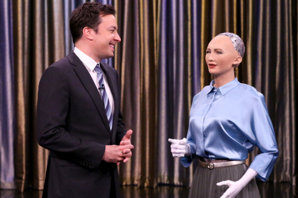 Medellín recibirá a Sophia, la carismática robot humanoide