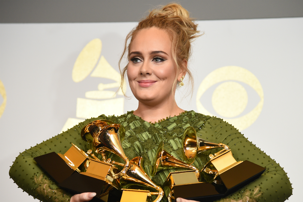 Adele no usó fuegos artificiales en último concierto tras incidente con su hijo Angelo
