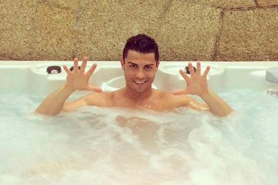 Cristiano Ronaldo descansa del Mundial en isla Míkonos