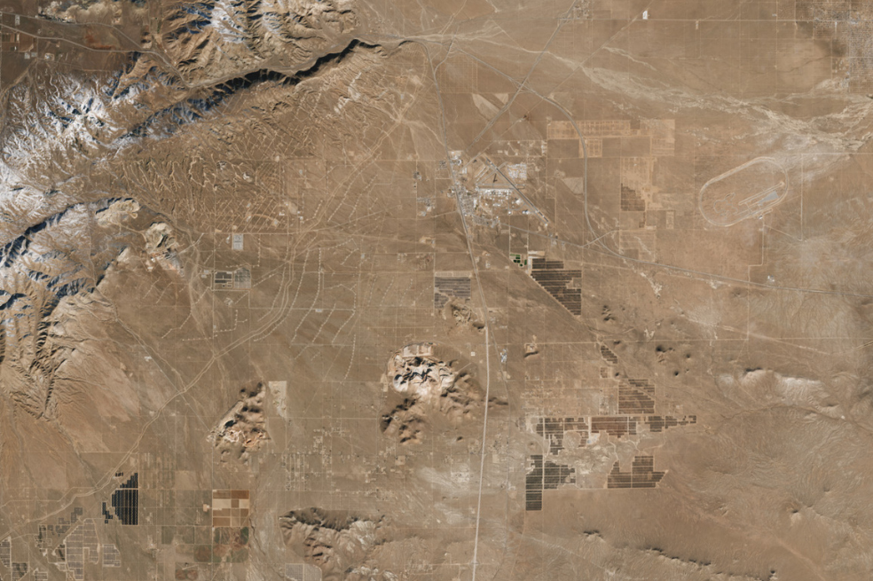 Así se ve la planta de energía solar más grande del mundo desde el espacio
