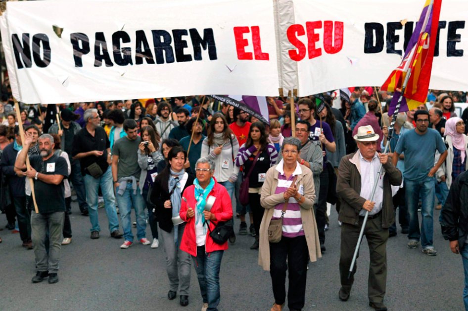 «No debemos, no pagamos»: Madrid denuncia gestión de la crisis