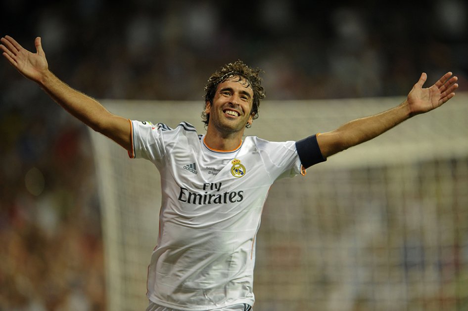 Real Madrid rindió homenaje a Raúl en el Bernabéu