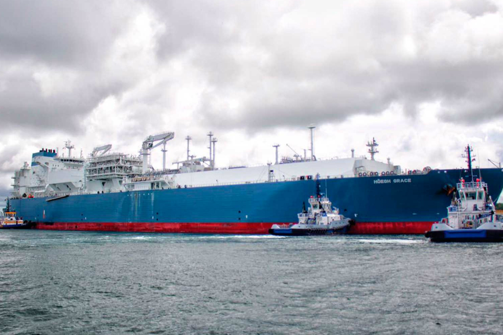 Planta de regasificación de Cartagena despierta interés de Panamá y el BID