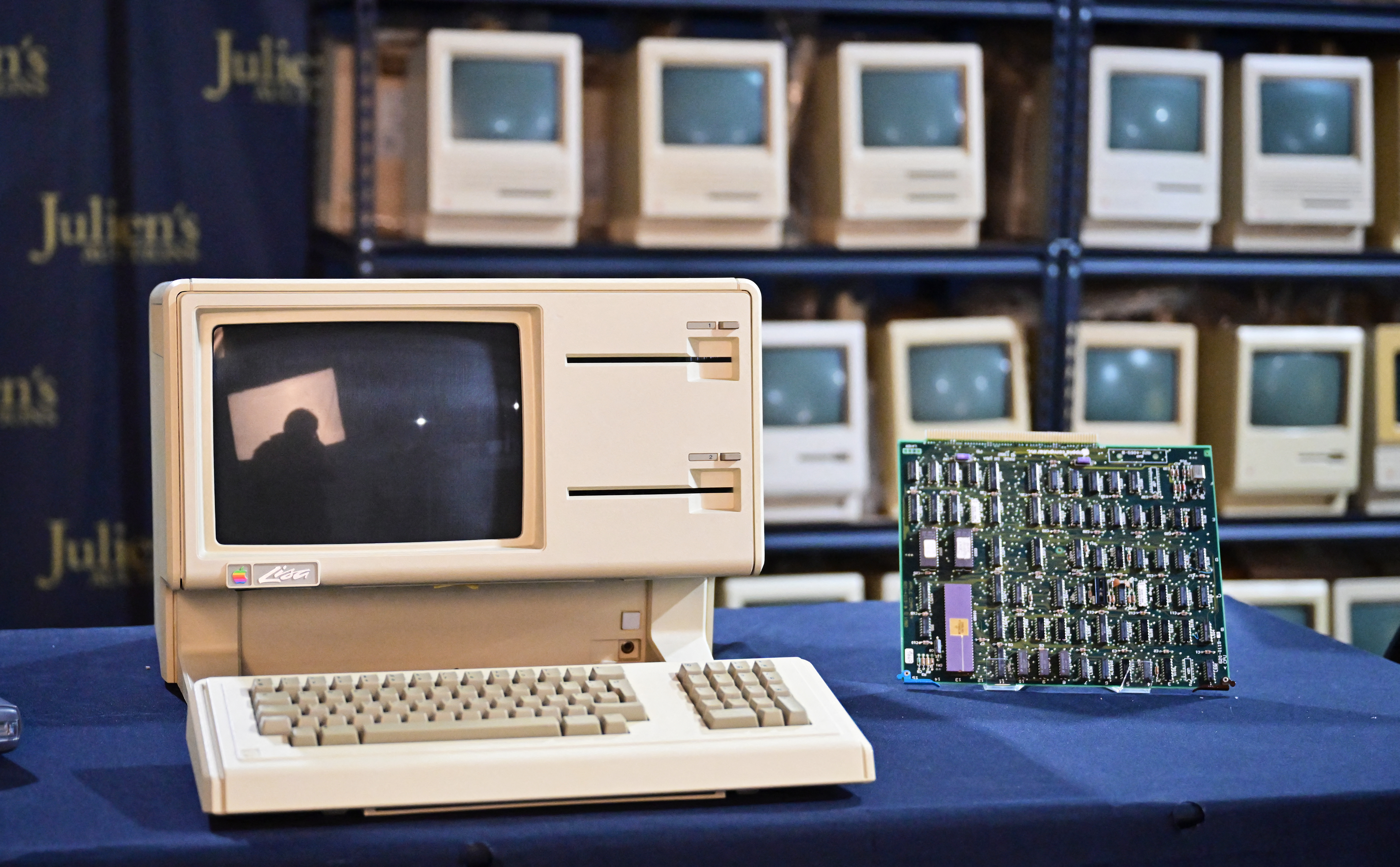 Computadores de Apple serán subastados casi 50 años después de su creación